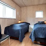 5 Star Holiday Home In Vaeggerlose * Bøtø By