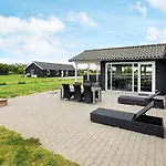 Hébergement de vacances 5 Star Holiday Home In Vaeggerlose *