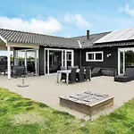 5 Star Holiday Home In Vaeggerlose