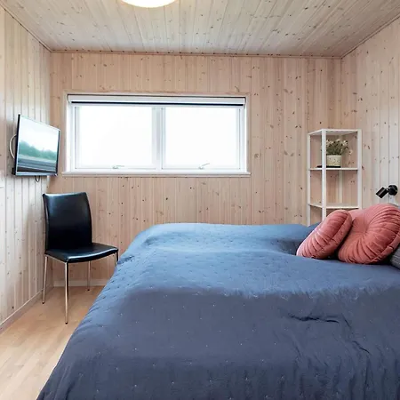 Dom wakacyjny Luxury Retreat With Pool - By Traum Bøtø By