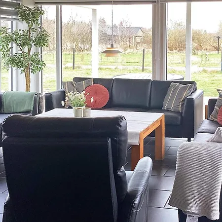5 Star In Vaeggerlose Feriehus